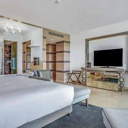 Conrad Algarve Almancil