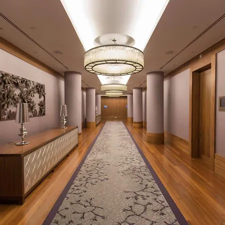 Conrad Algarve Almancil