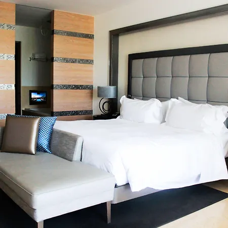 Conrad Algarve Almancil