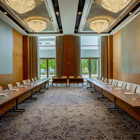 Conrad Algarve Almancil