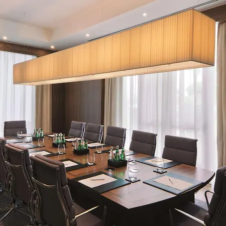 Conrad Algarve 5* Almancil